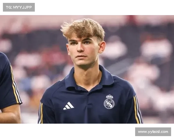 尼科帕斯梅开二度两度助攻再夺意甲月最佳新星连续两月闪耀赛场